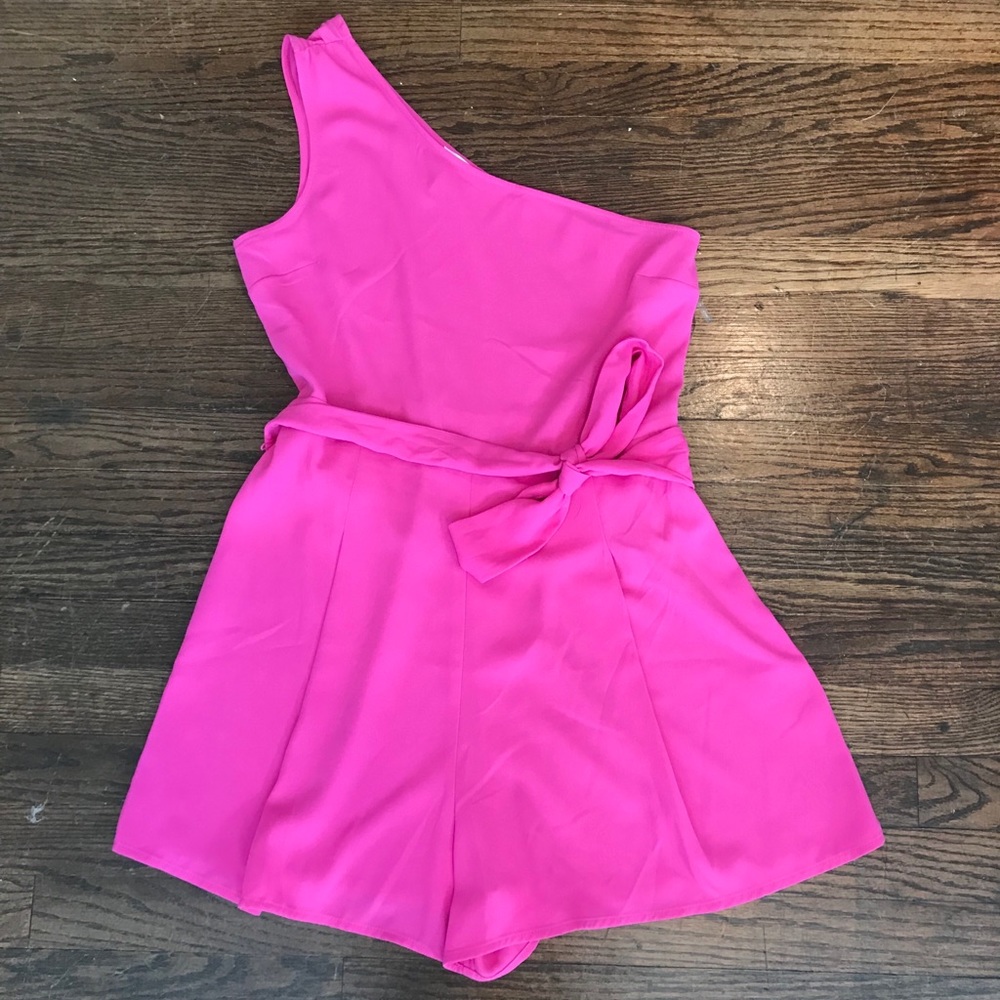 One shoulder romper